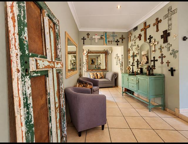 4 BEDROOM HOUSE FOR SALE IN THREE RIVERS EAST